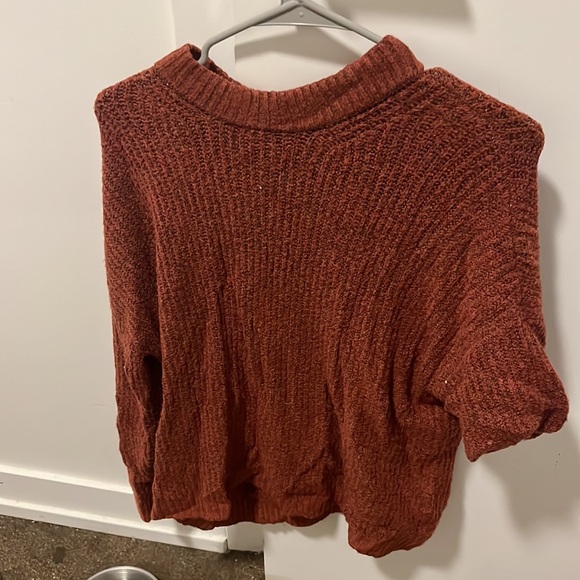 American Eagle Sweater. - Picture 2 of 3